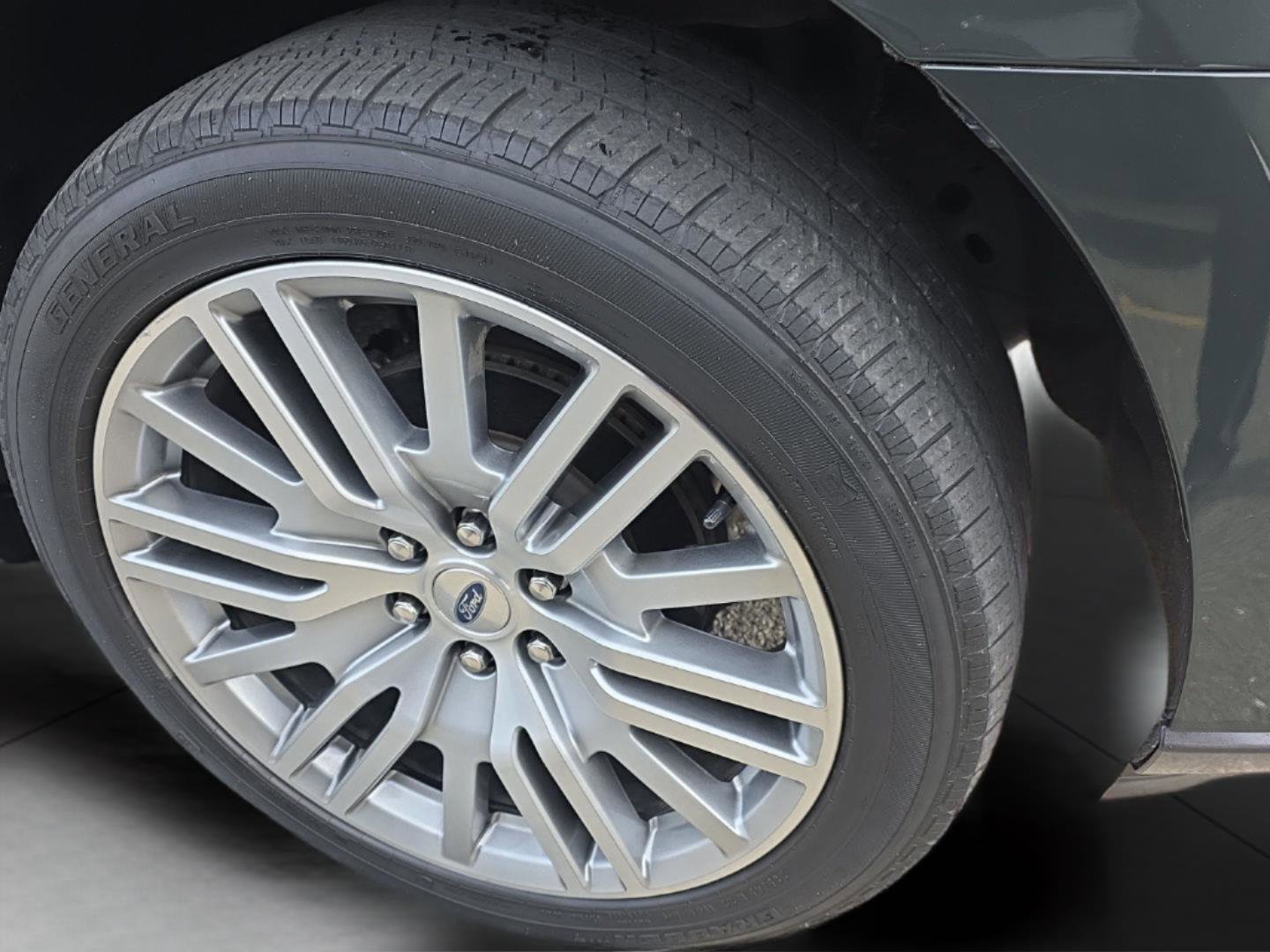 Used 2022 Ford Expedition Limited image 53