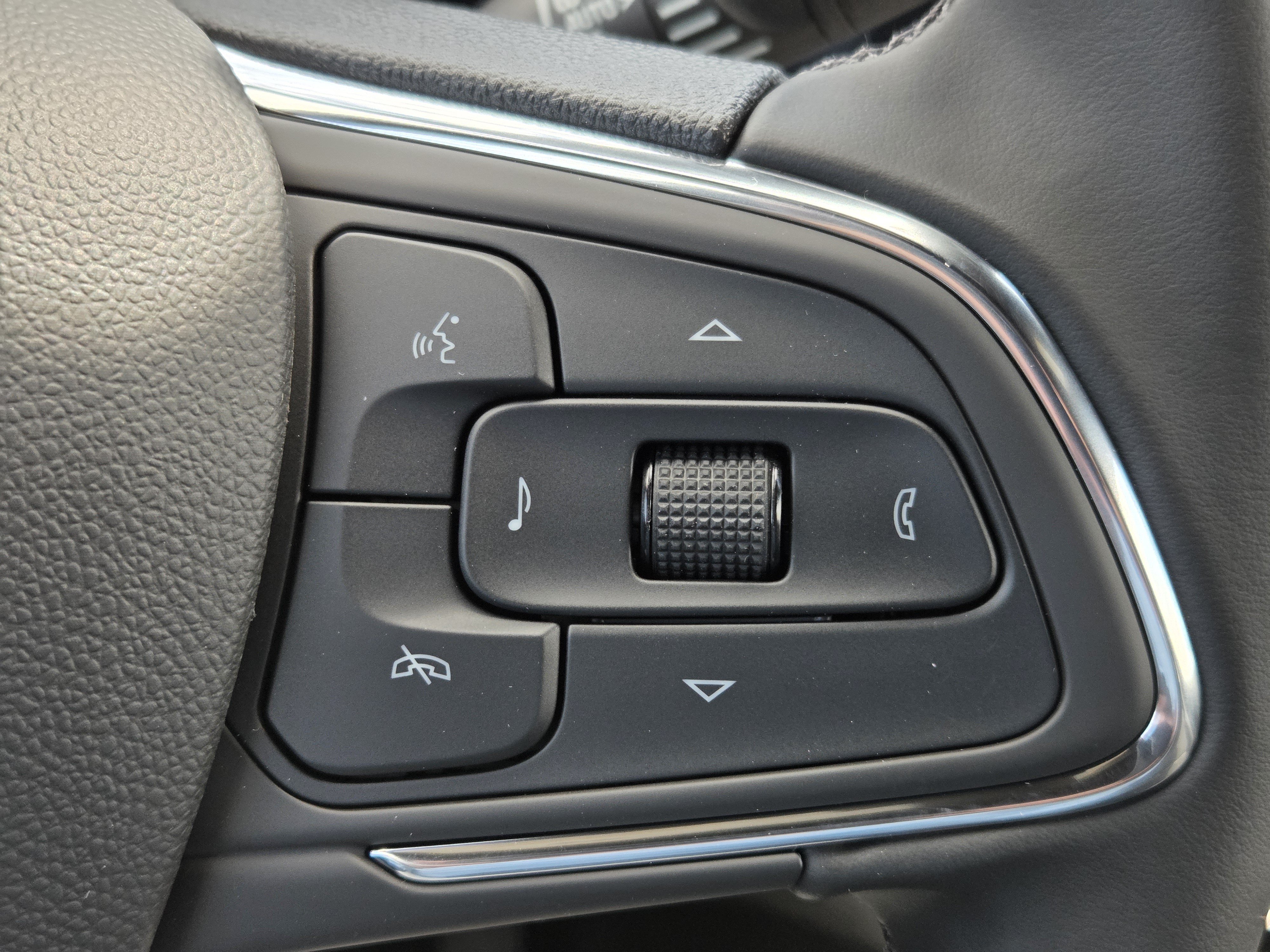 New 2026 Buick Envista Sport Touring w/ Convenience II Package FWD image 15