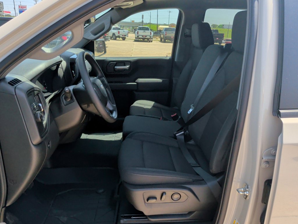 New 2026 Chevrolet Silverado 1500 Custom w/ LPO, Dark Essentials Package RWD image 12