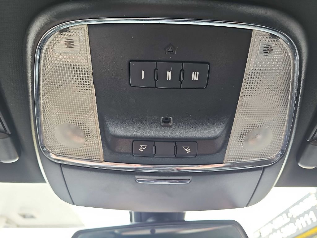 Used 2021 Chrysler 300 S image 32