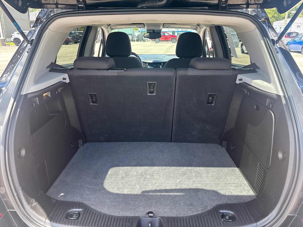 Used 2019 Chevrolet Trax LS w/ Tint and Cruise Package AWD/4WD image 23