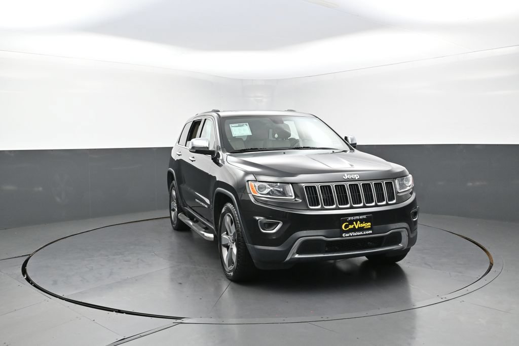 Used 2015 Jeep Grand Cherokee Limited w/ Trailer Tow Group IV AWD/4WD image 3