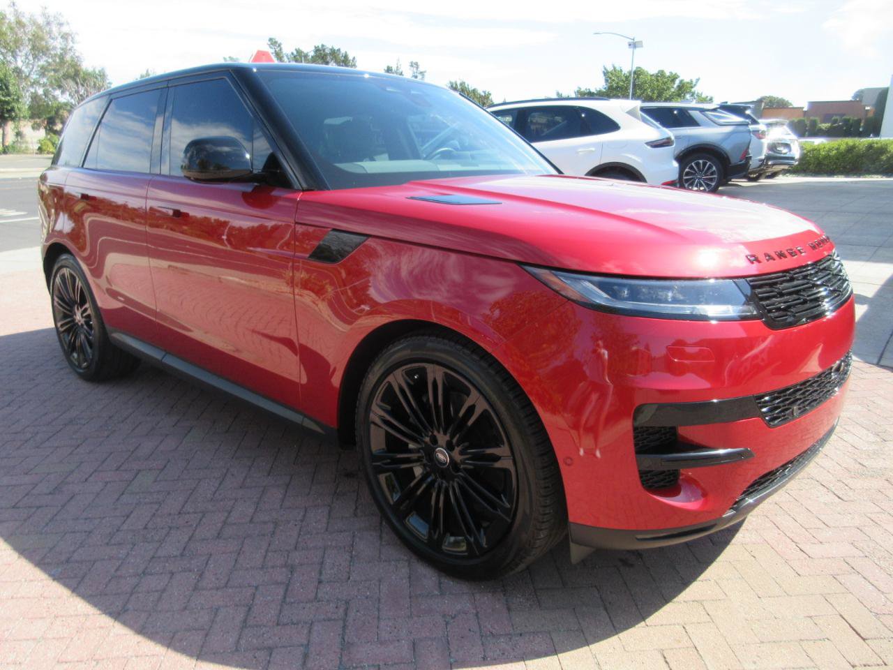 Used 2024 Land Rover Range Rover Sport SE AWD/4WD image 78