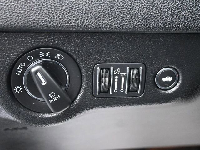 Used 2022 Chrysler 300 Touring L image 38