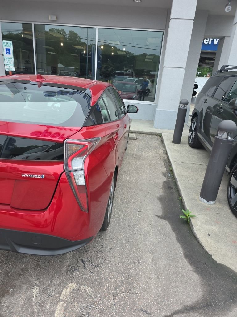 Used 2016 Toyota Prius Three FWD image 10