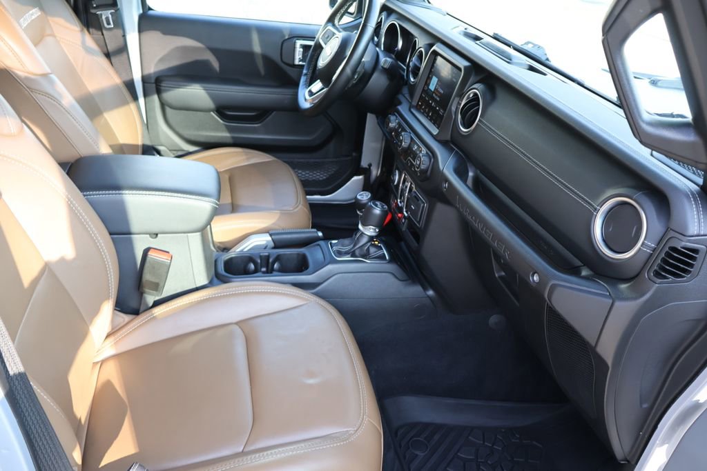 Used 2022 Jeep Wrangler Unlimited Rubicon 4xe w/ Cold Weather Group image 12