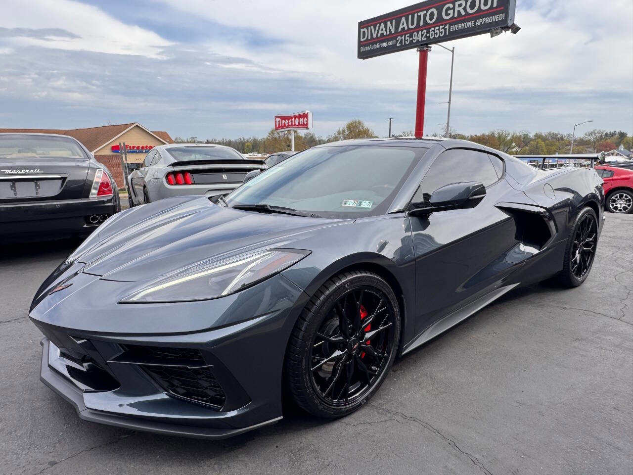 Used 2020 Chevrolet Corvette Stingray Coupe w/ 1LT image 4