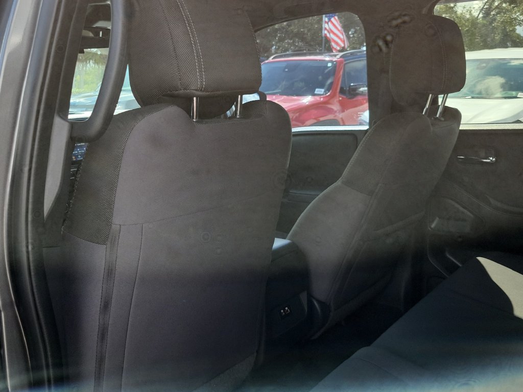 Certified 2023 Nissan Frontier SV w/ Midnight Edition Package RWD image 11