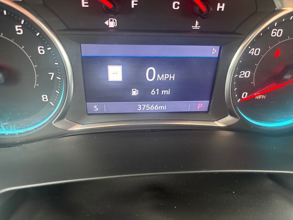 Used 2023 Chevrolet Traverse RS w/ LPO, Floor Liner Package AWD/4WD image 21