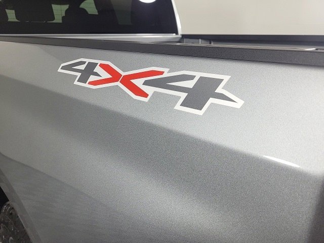 Used 2025 Chevrolet Silverado 1500 LT image 13