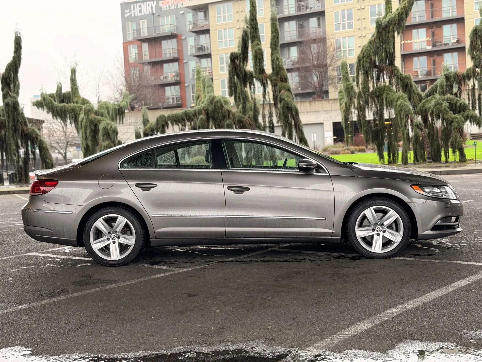 Used 2015 Volkswagen CC Sport image 8