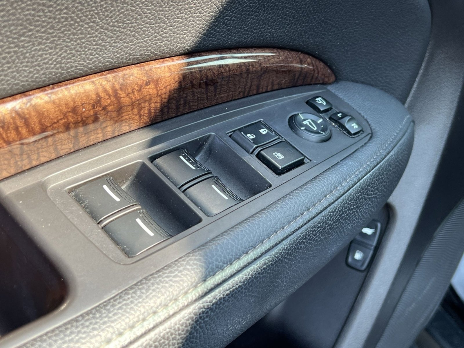 Used 2018 Acura MDX FWD w/ Technology Package image 12