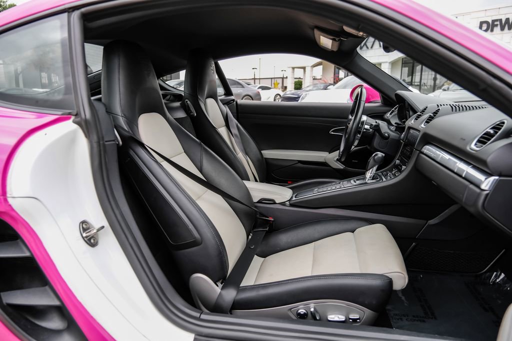 Used 2022 Porsche 718 Cayman RWD image 45