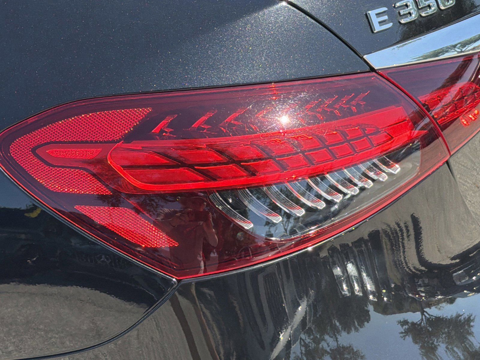 Used 2022 Mercedes-Benz E 350 4MATIC Sedan image 10