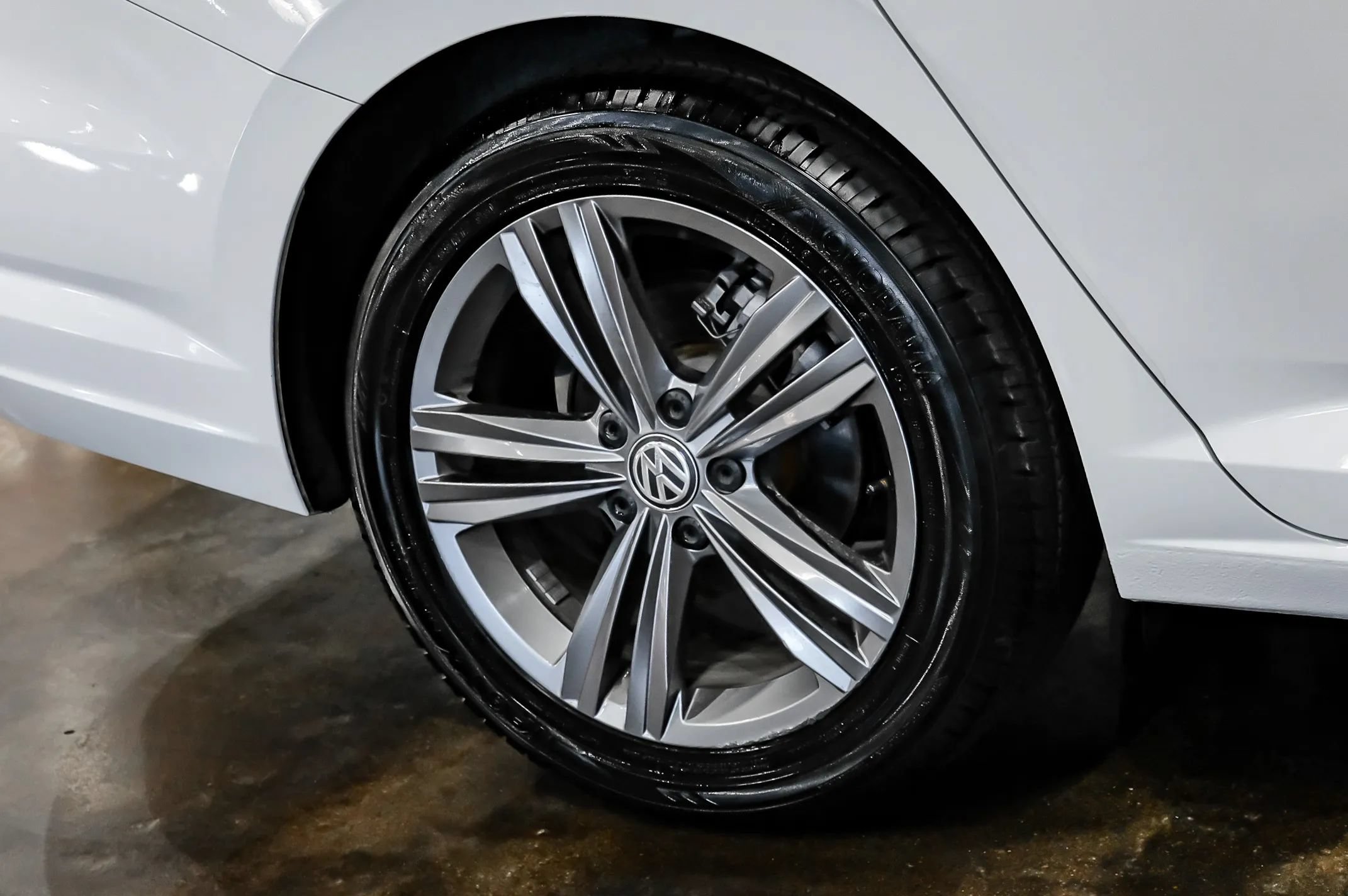 Used 2020 Volkswagen Jetta R-Line w/ R-Line Cold Weather Package FWD image 57