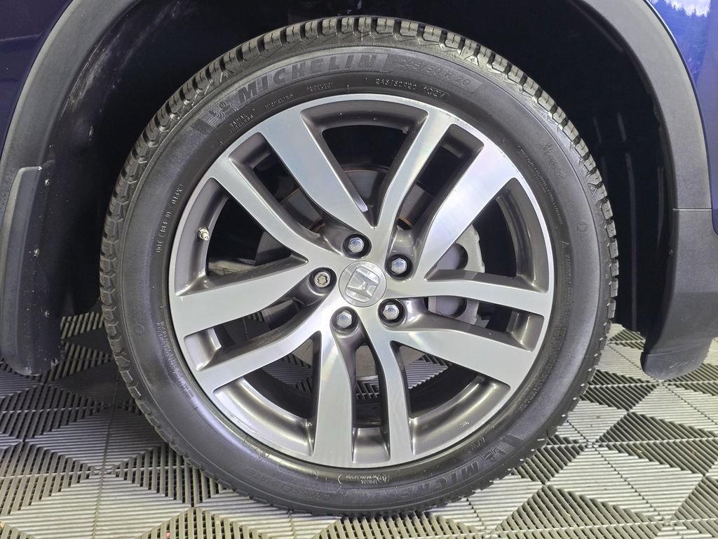 Used 2018 Honda Pilot Touring image 9