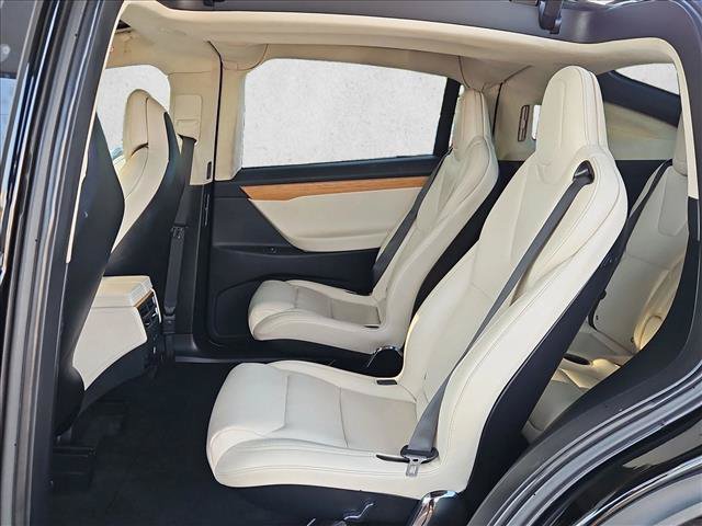 Used 2018 Tesla Model X 75D AWD/4WD image 19