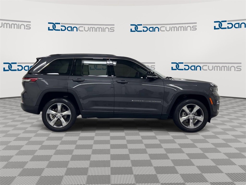 Used 2022 Jeep Grand Cherokee Limited image 9