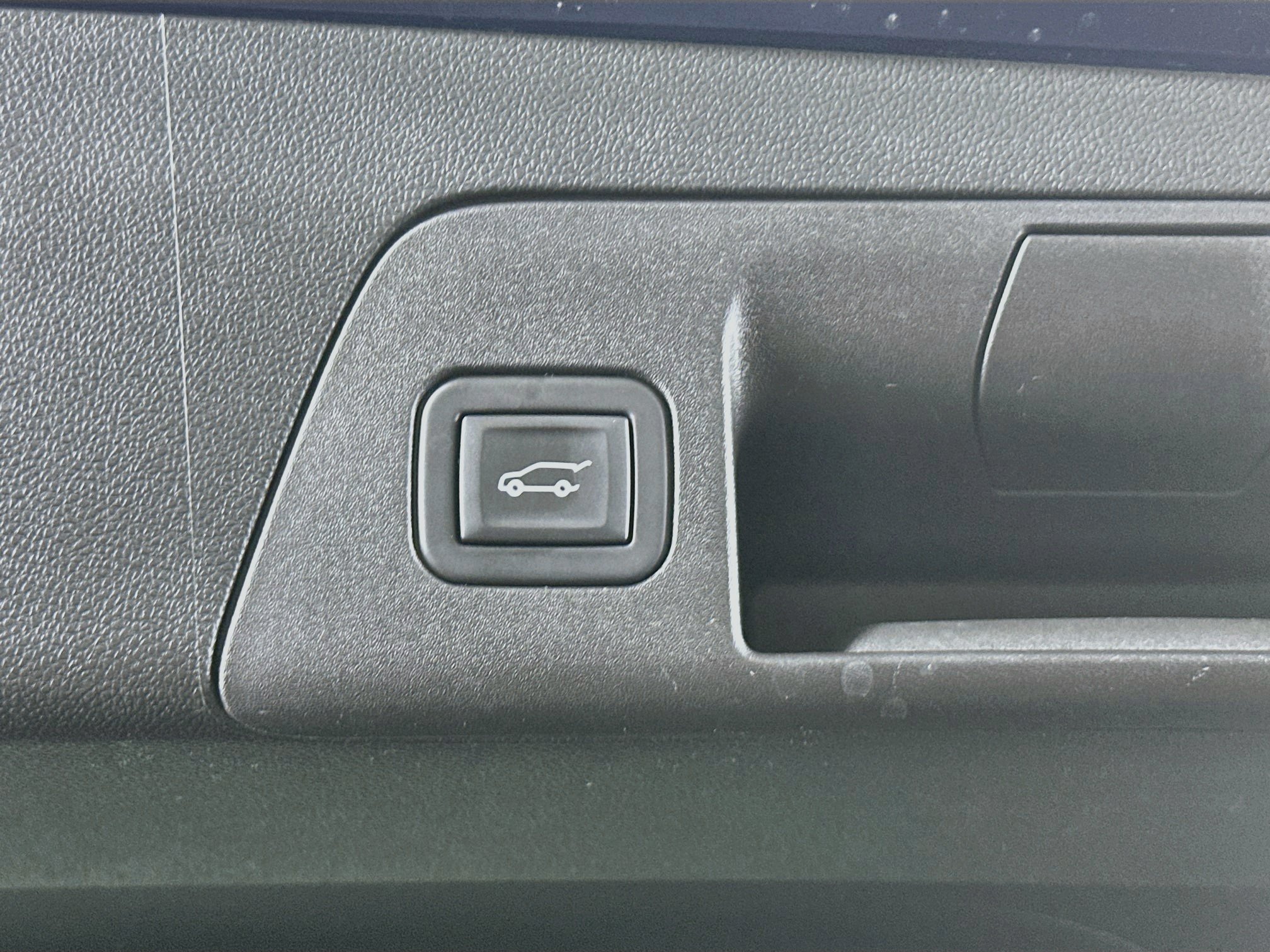 Used 2023 Buick Envision Preferred FWD image 30