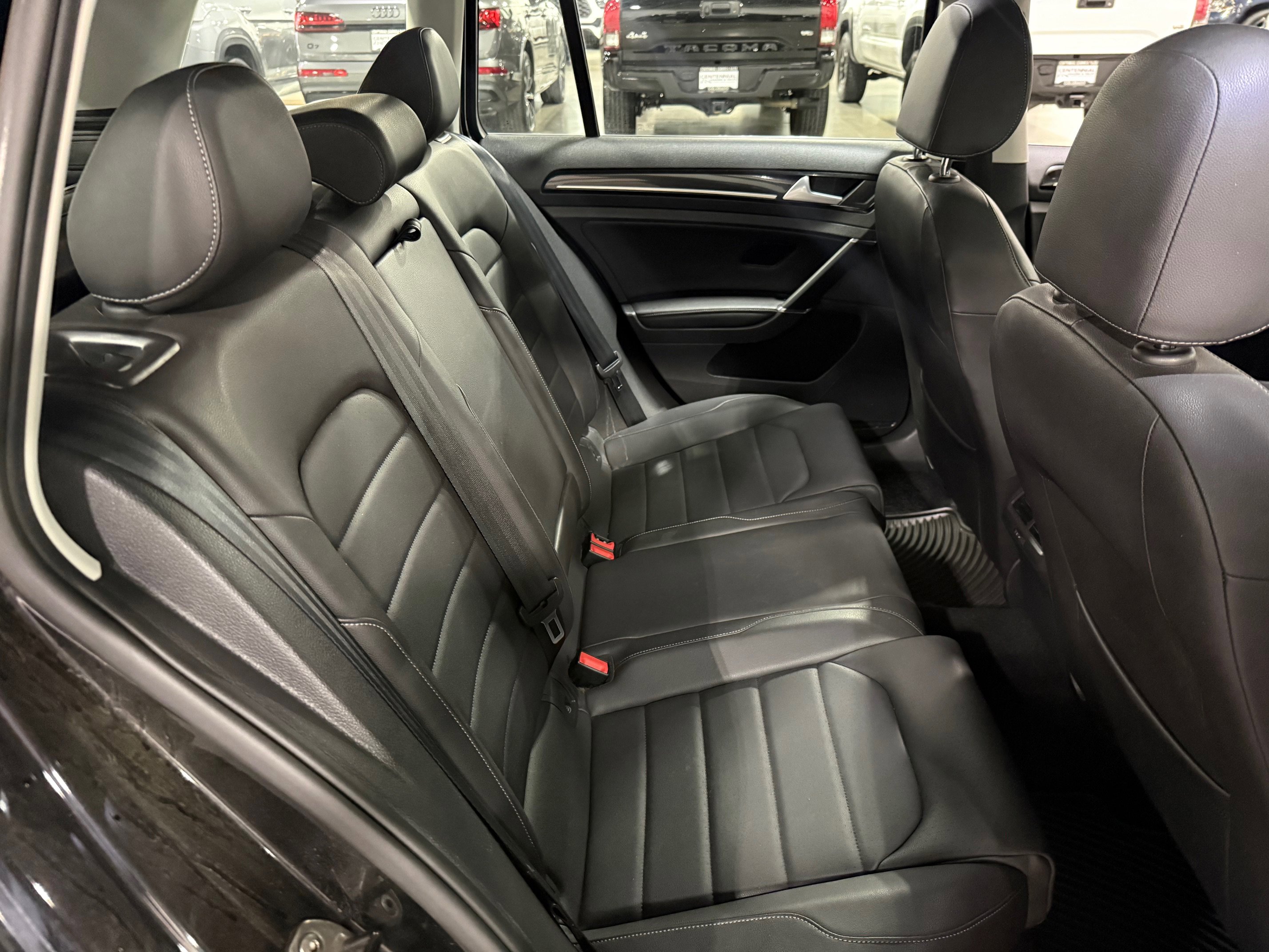 Used 2015 Volkswagen Golf SEL image 13