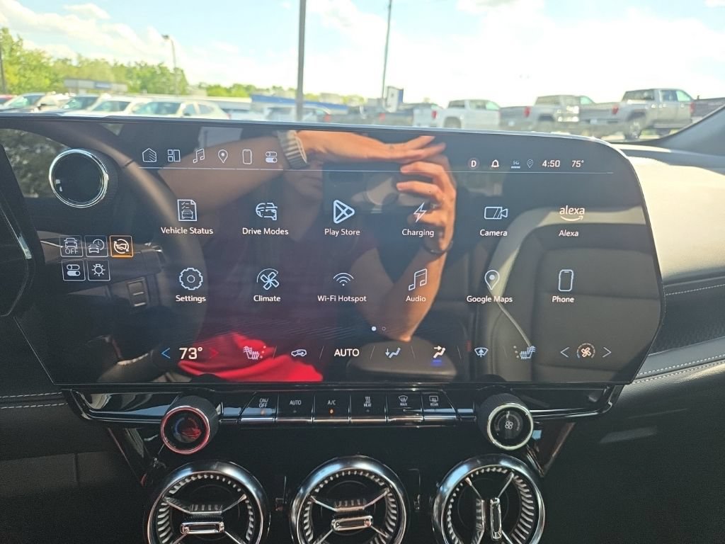 Certified 2025 Chevrolet Blazer EV LT AWD/4WD image 22