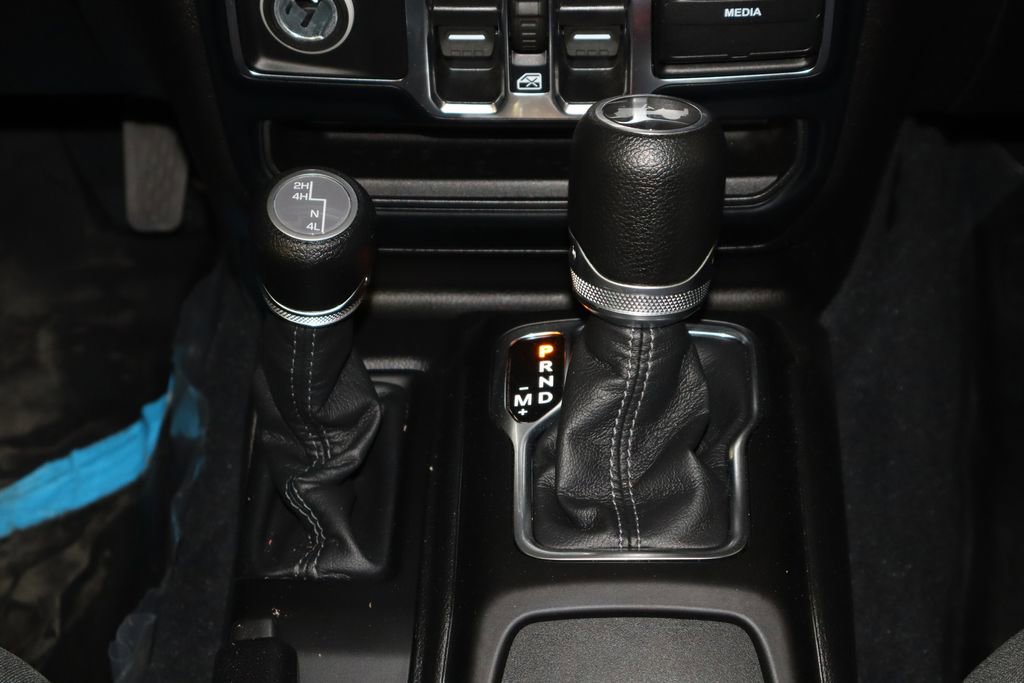 Used 2024 Jeep Wrangler Sport S AWD/4WD image 27