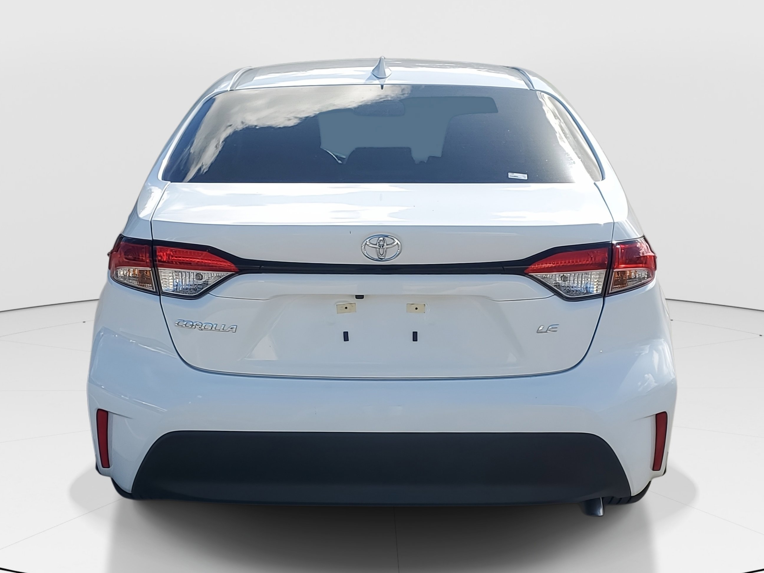 Certified 2025 Toyota Corolla LE image 4