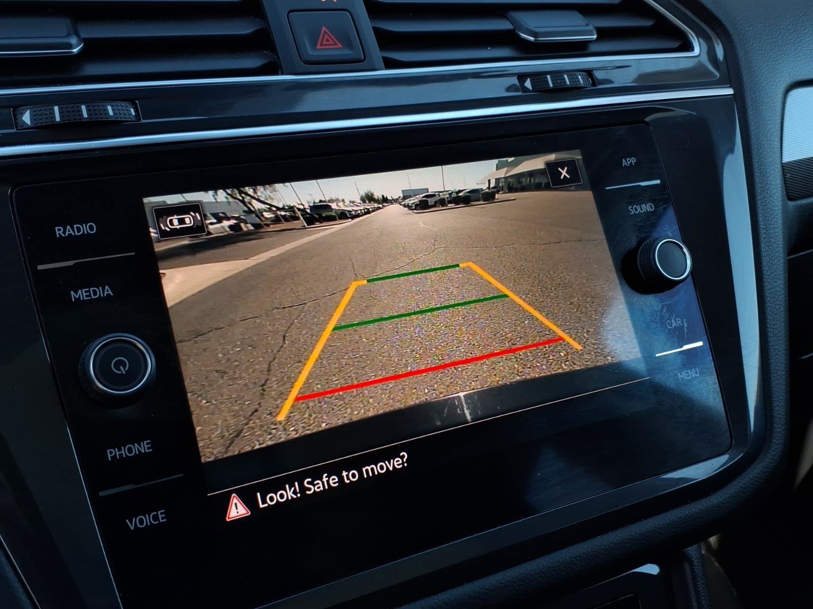 Certified 2023 Volkswagen Tiguan SE w/ Panoramic Sunroof Package image 29