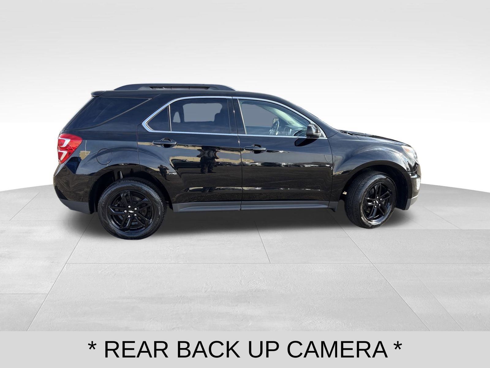 Used 2017 Chevrolet Equinox LT image 6