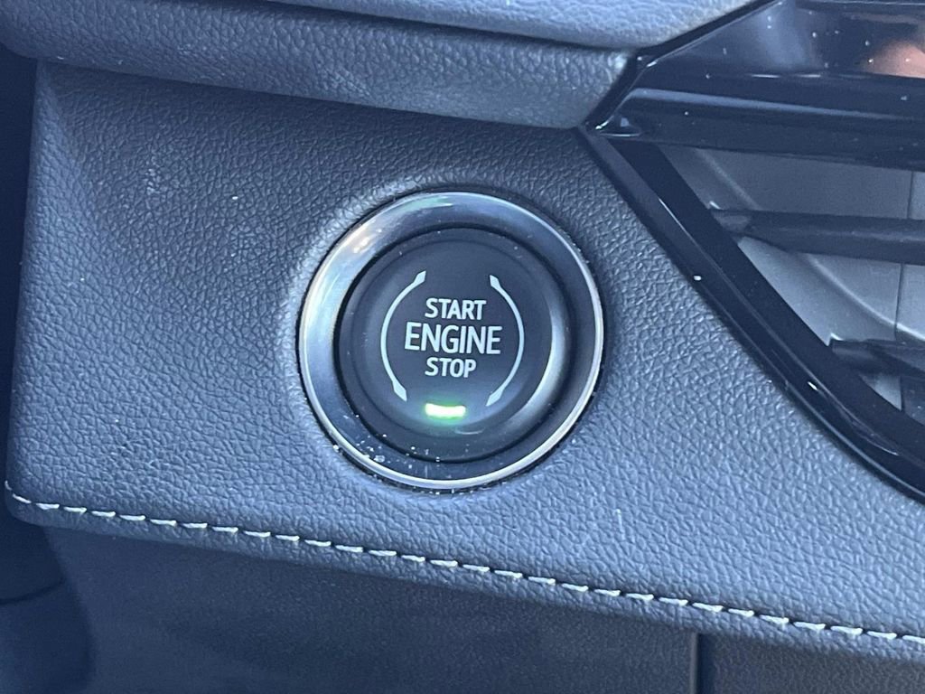 Used 2025 Buick Enclave Avenir w/ Trailering Package, 5000 lbs. image 36