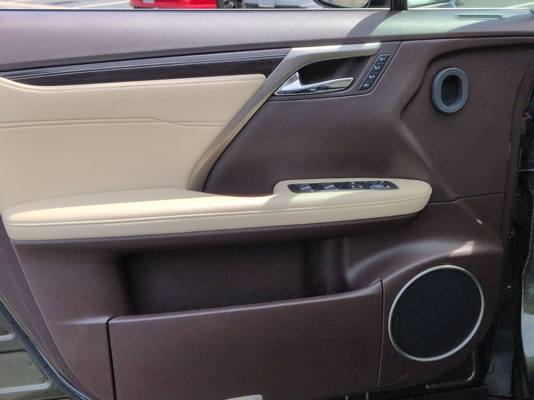 Used 2020 Lexus RX 450h AWD w/ Luxury Package image 14