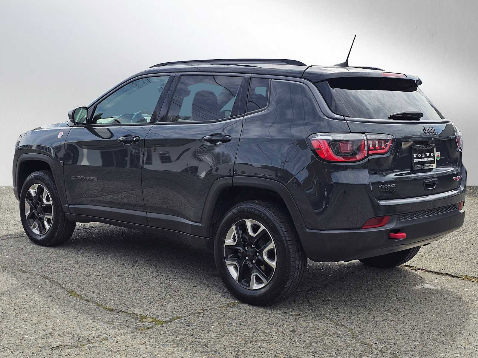 Used 2017 Jeep Compass Trailhawk w/ Leather Interior Group image 5