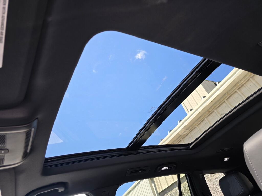 New 2025 Cadillac XT6 Sport image 22