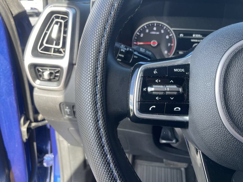 Used 2021 Kia Sorento EX w/ Panoramic Sunroof Package FWD image 16