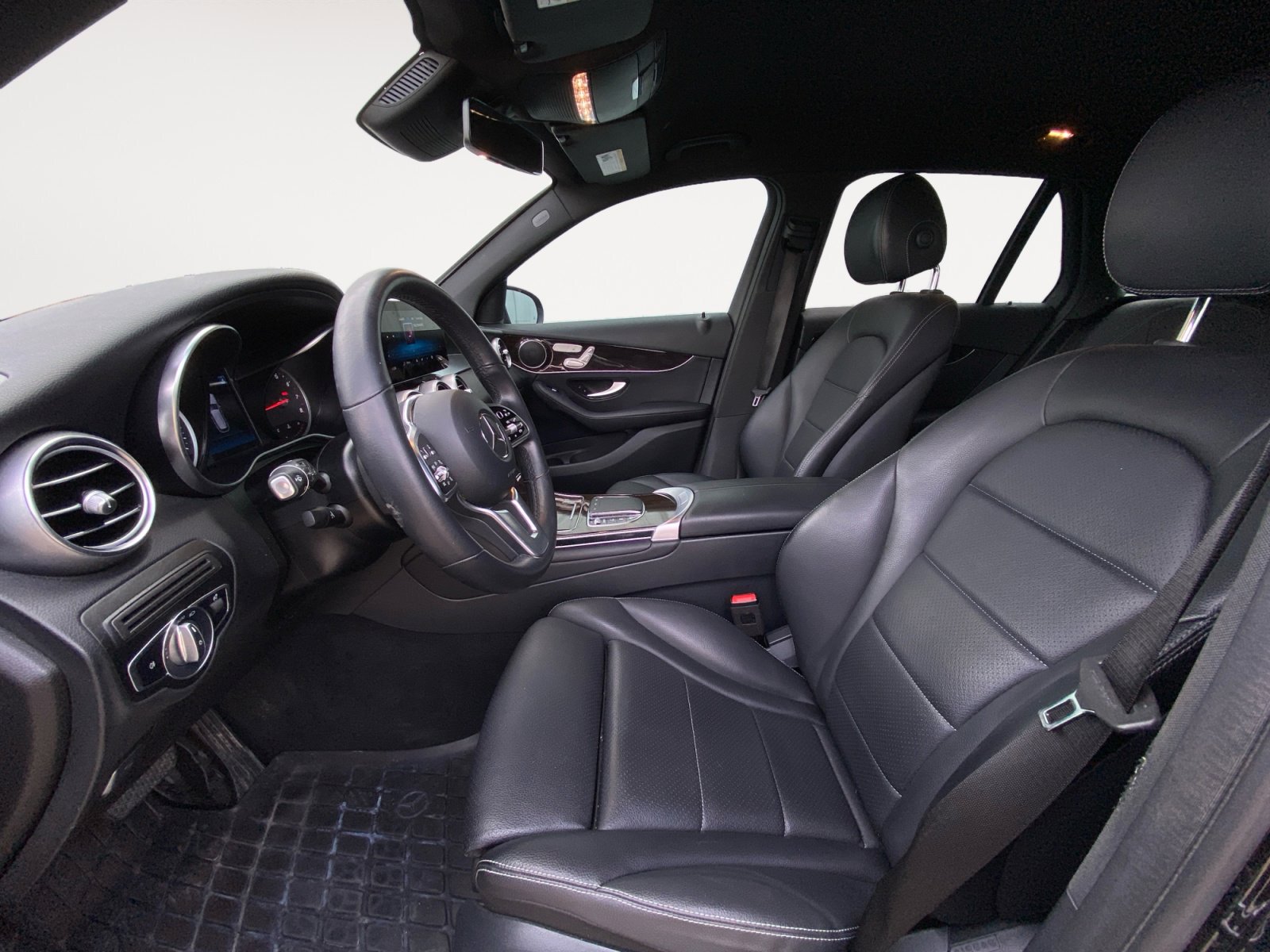 Used 2022 Mercedes-Benz GLC 300 image 23