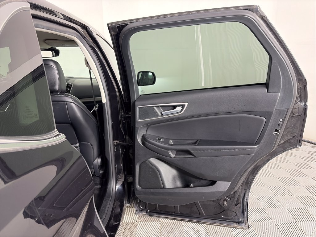 Used 2024 Ford Edge SEL AWD/4WD image 28