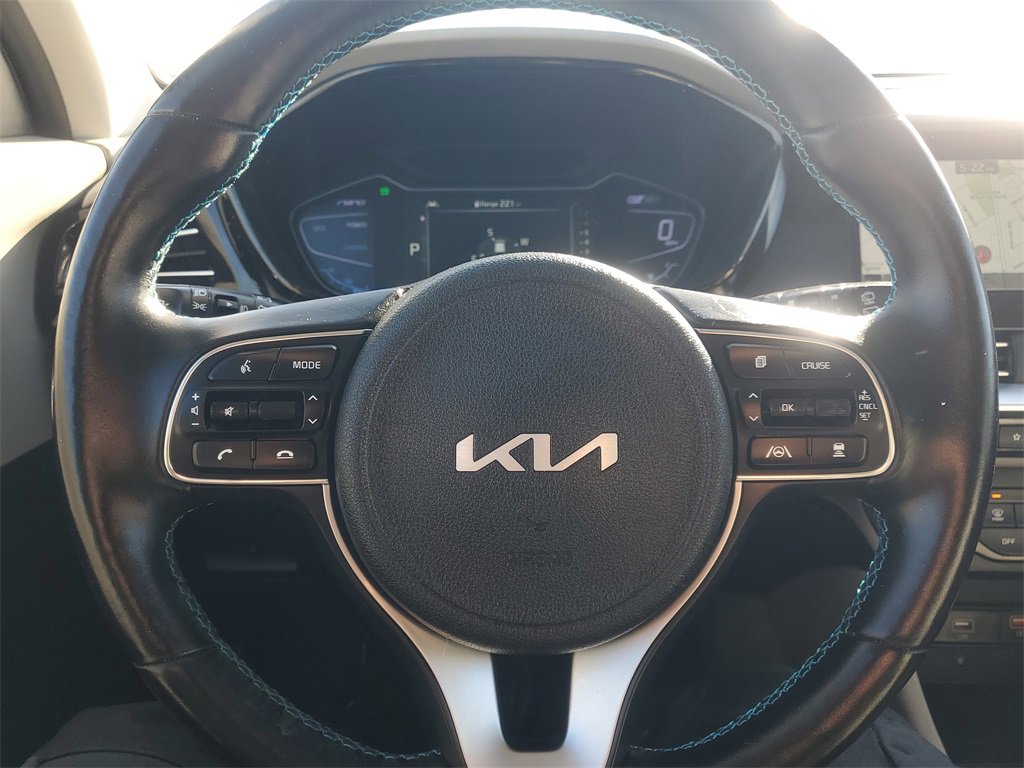 Used 2022 Kia Niro EX Premium image 20