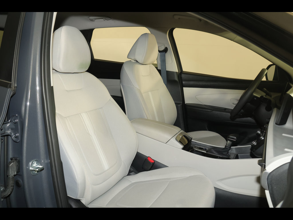 Used 2025 Hyundai Tucson SEL AWD/4WD image 29