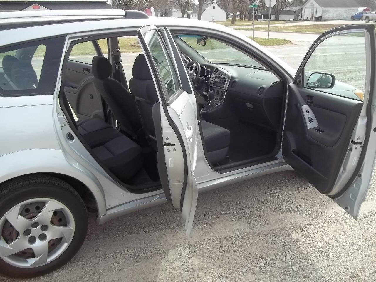 Used 2005 Pontiac Vibe w/ Power Group Value Package image 13