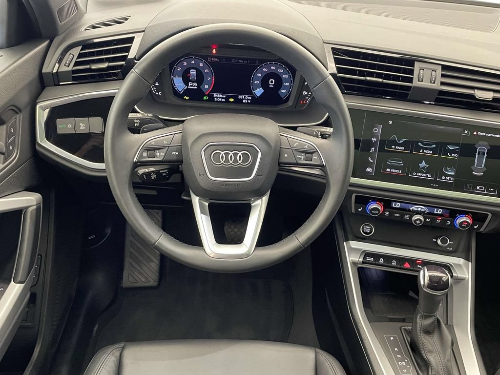 Certified 2025 Audi Q3 2.0T Premium w/ Convenience Package AWD/4WD image 24