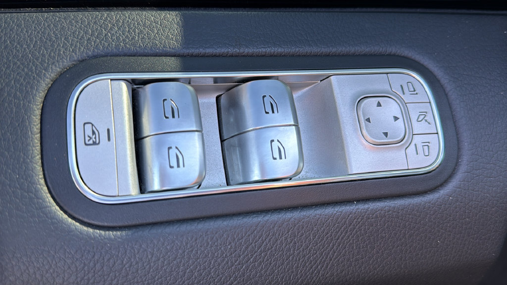 Certified 2025 Mercedes-Benz G 550 image 24