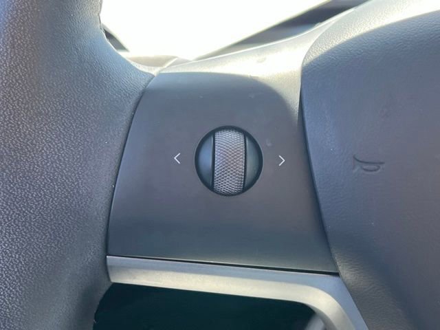 Used 2023 Tesla Model 3 Standard Range image 16