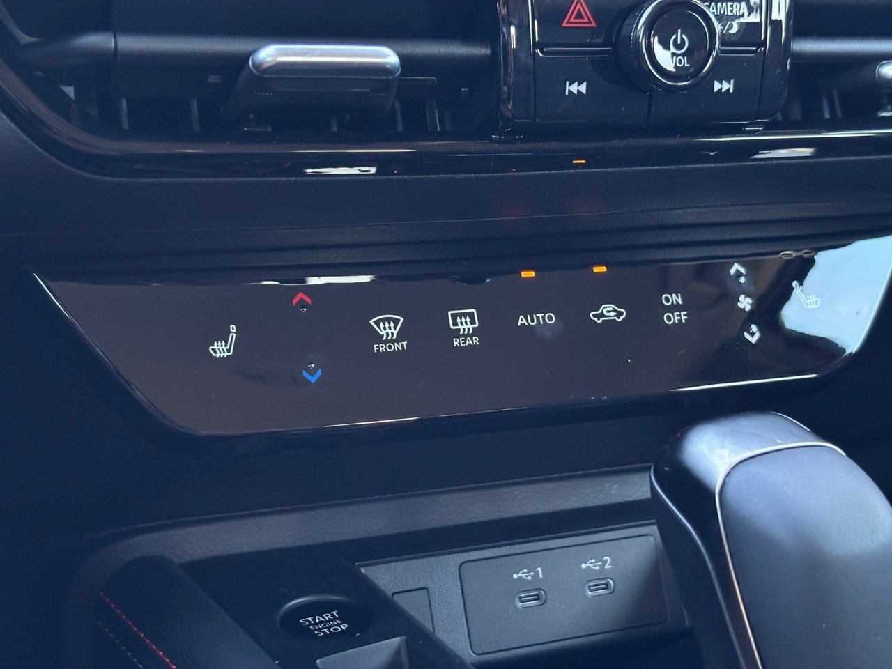 New 2026 Nissan Kicks SR w/ Cold Weather Package FWD image 20