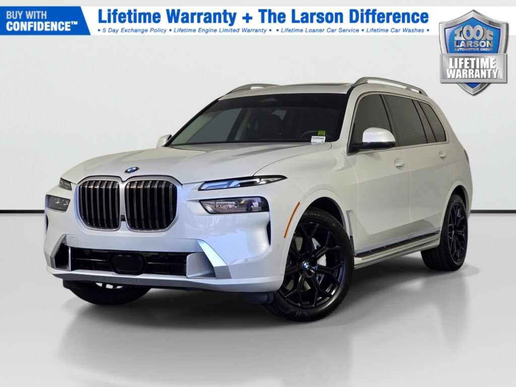 Used 2024 BMW X7 xDrive40i w/ Premium Package AWD/4WD image 1