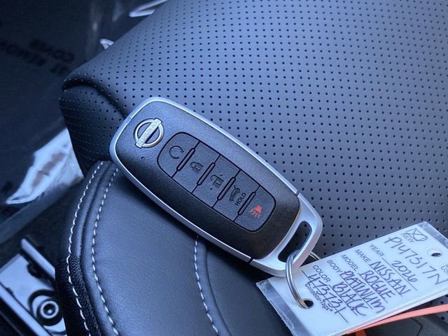 New 2026 Nissan Rogue Platinum image 30