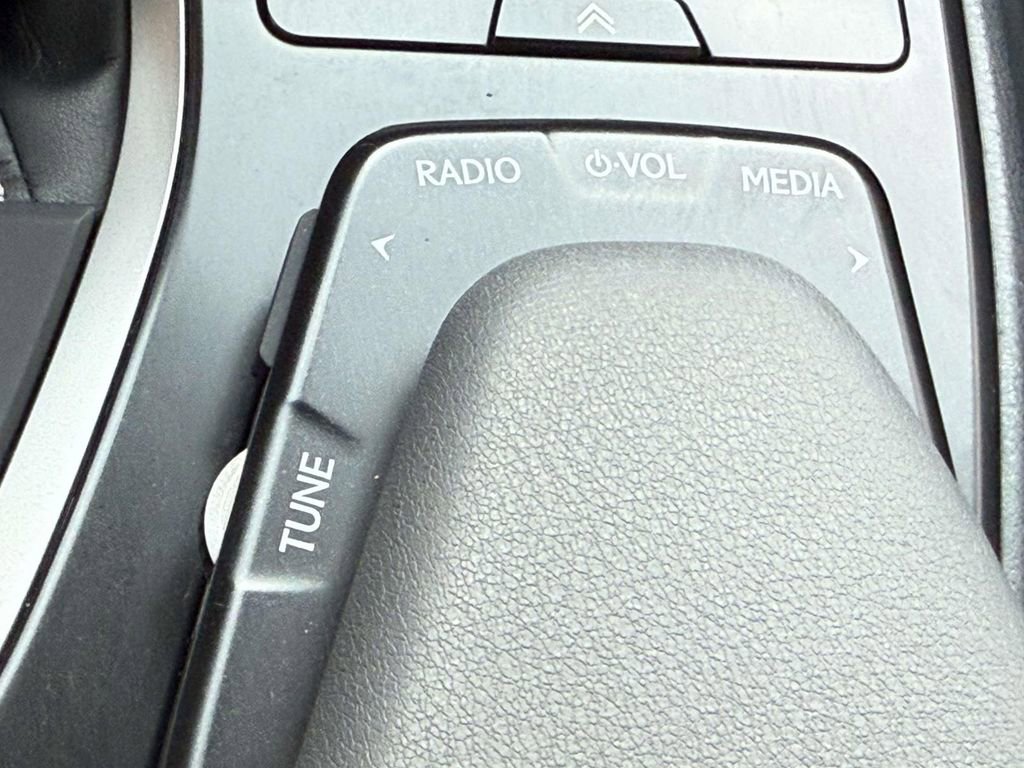 Used 2022 Lexus UX 250h w/ Premium Package image 24