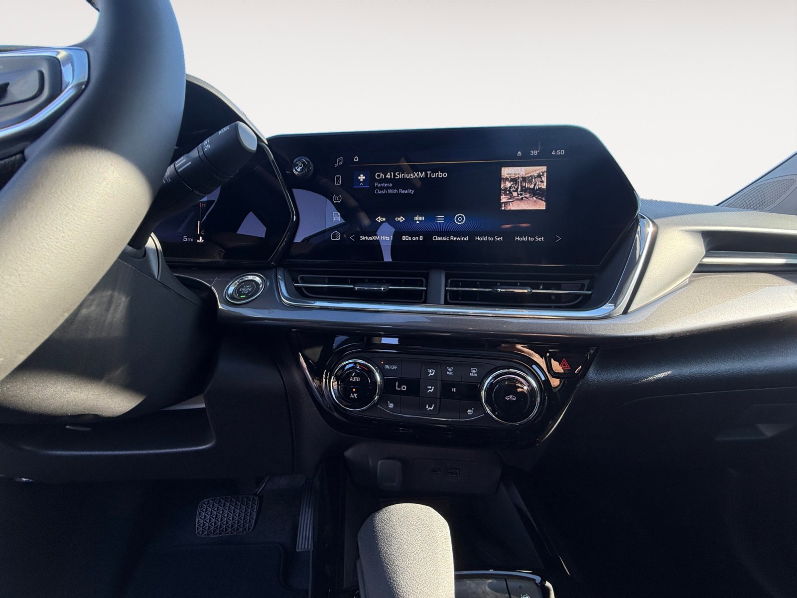 New 2026 Chevrolet Trax ACTIV w/ Sunroof Package FWD image 11