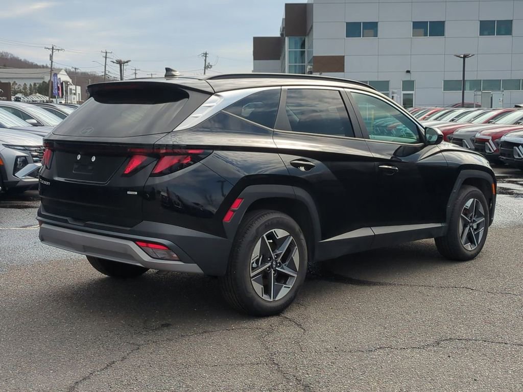 Certified 2025 Hyundai Tucson SEL AWD/4WD image 3