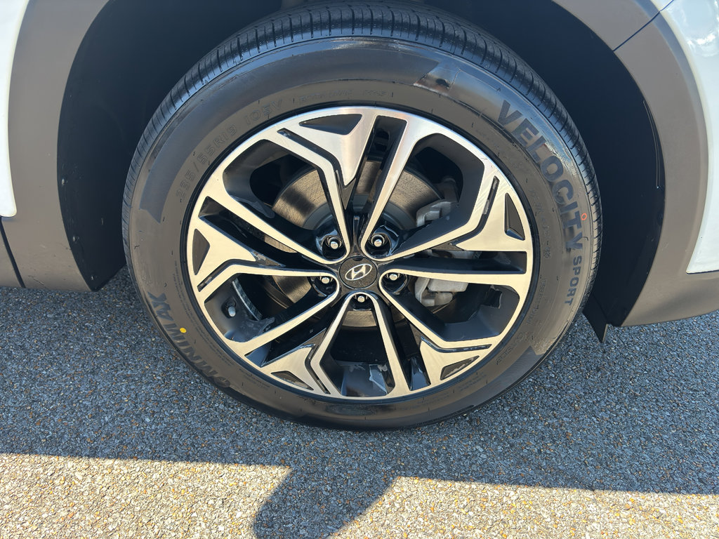 Used 2019 Hyundai Santa Fe Limited image 25