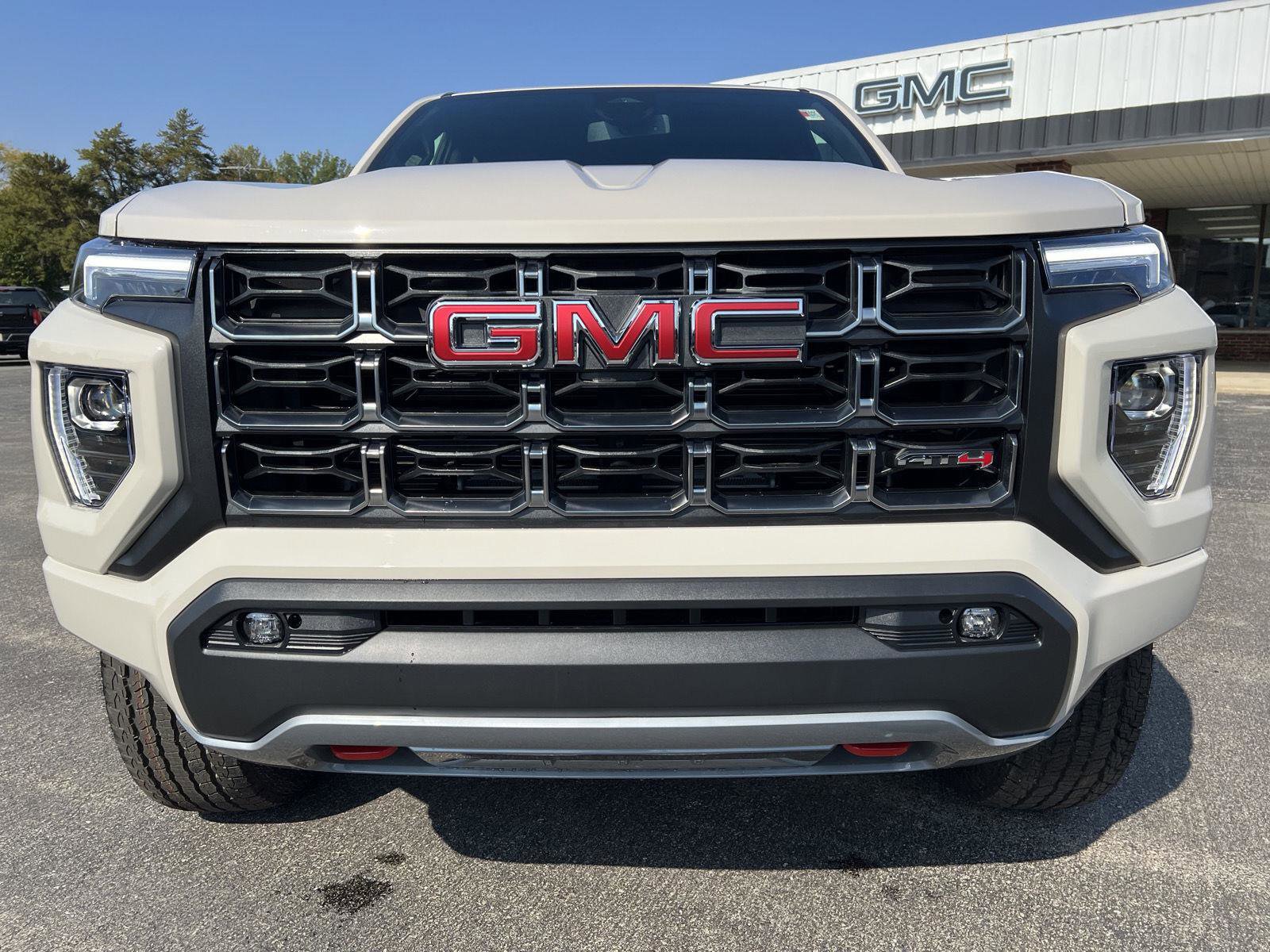 New 2026 GMC Canyon AT4 image 12